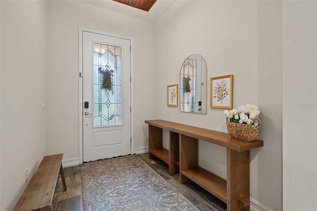 En Venta: $547,900 (4 camas, 3 baños, 2616 Pies cuadrados)