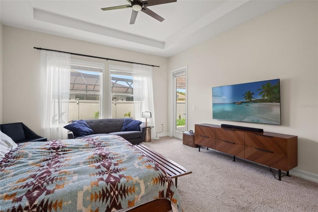 En Venta: $547,900 (4 camas, 3 baños, 2616 Pies cuadrados)