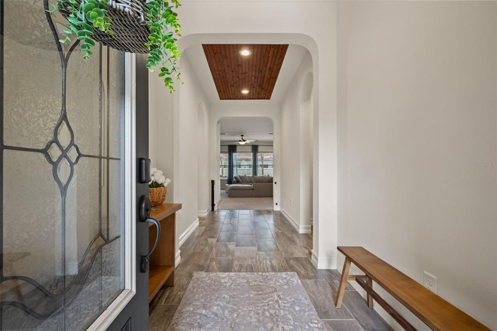 En Venta: $547,900 (4 camas, 3 baños, 2616 Pies cuadrados)