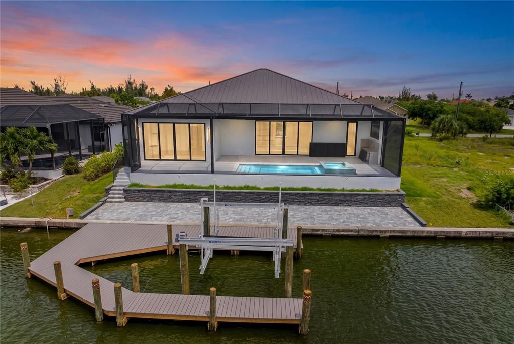 For Sale: $1,705,000 (5 beds, 4 baths, 3080 Square Feet)