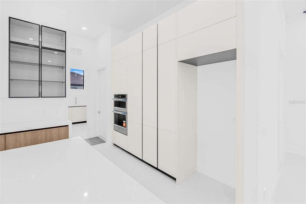 For Sale: $1,705,000 (5 beds, 4 baths, 3080 Square Feet)
