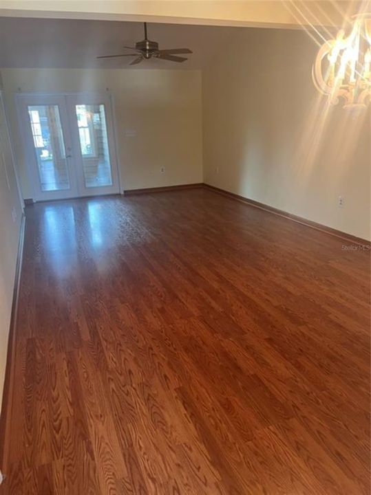 For Sale: $239,900 (2 beds, 2 baths, 1194 Square Feet)