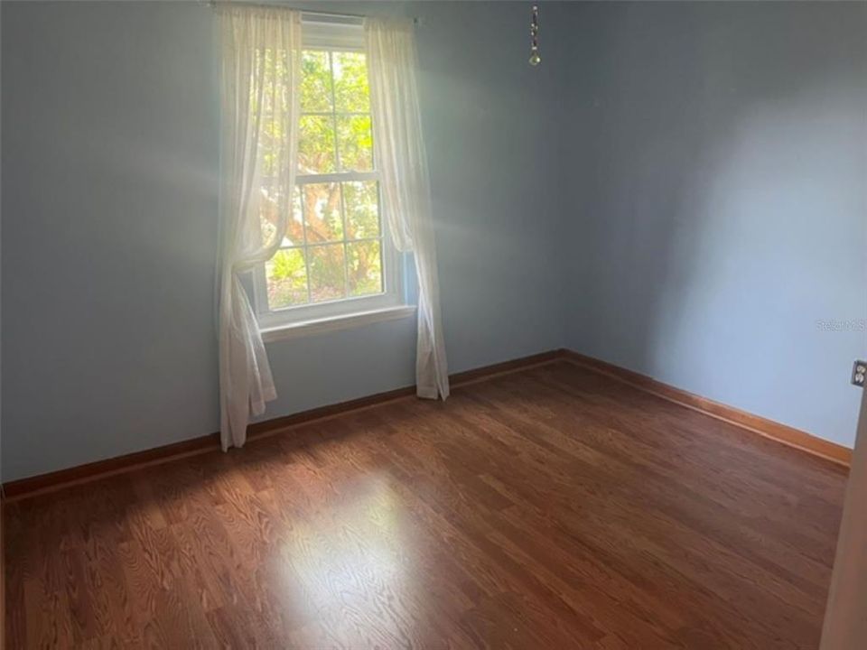 For Sale: $239,900 (2 beds, 2 baths, 1194 Square Feet)