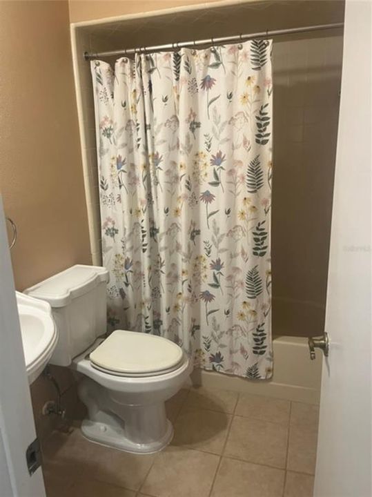 For Sale: $239,900 (2 beds, 2 baths, 1194 Square Feet)