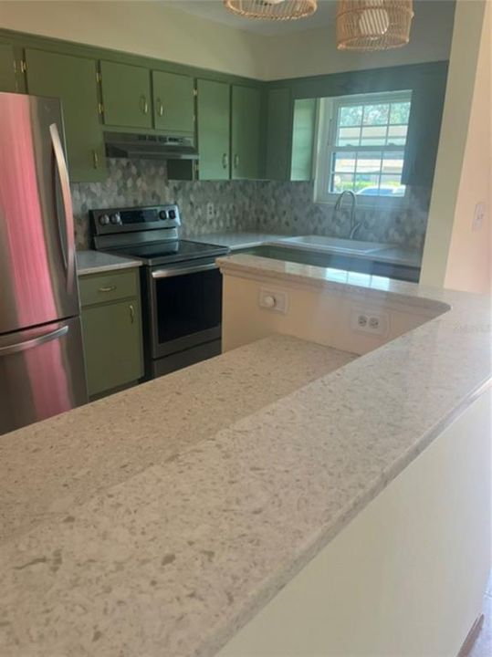 For Sale: $239,900 (2 beds, 2 baths, 1194 Square Feet)