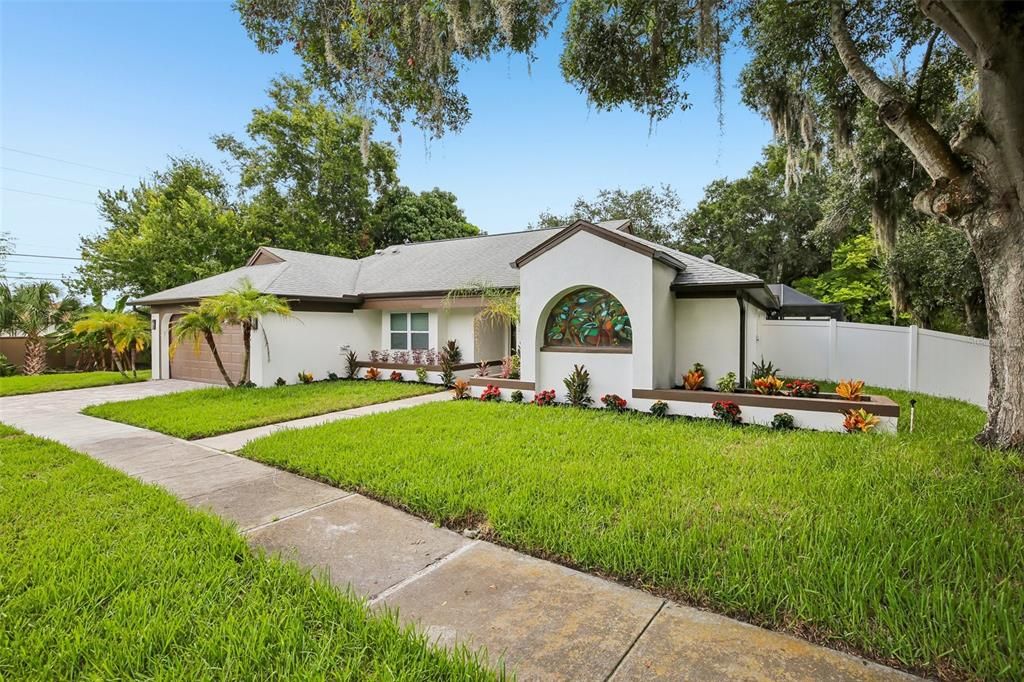 En Venta: $774,900 (4 camas, 3 baños, 2470 Pies cuadrados)