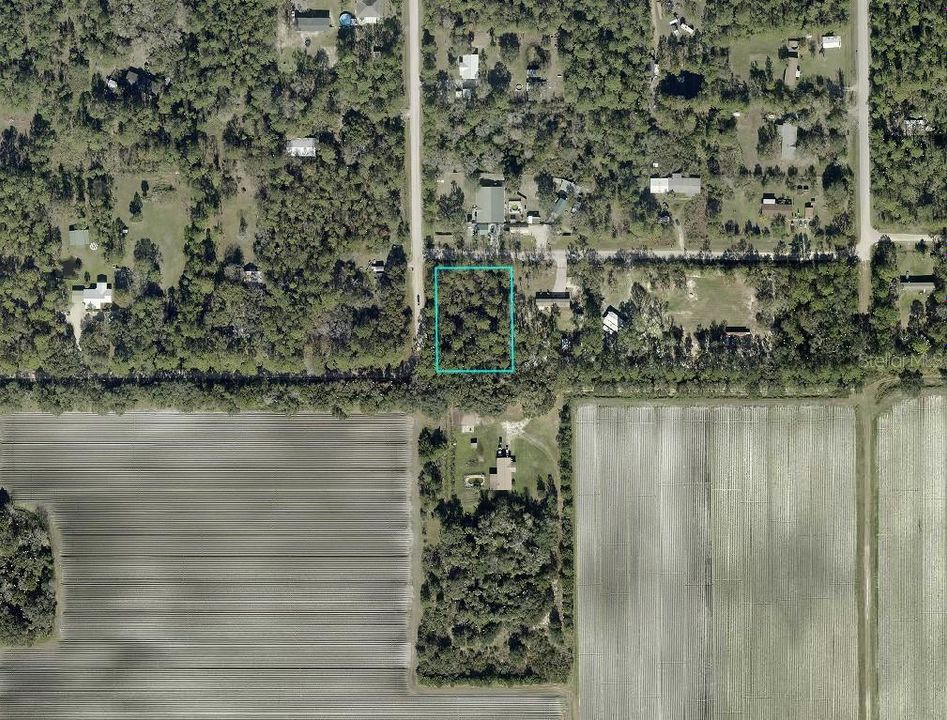 На продажу: $37,500 (0.88 acres)