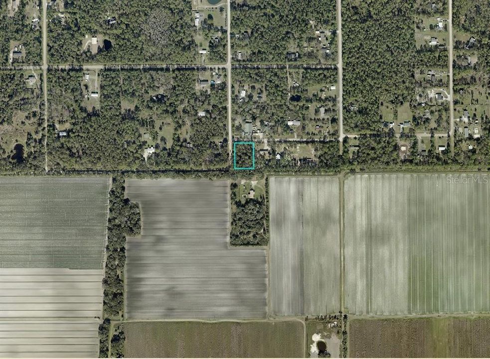 На продажу: $37,500 (0.88 acres)