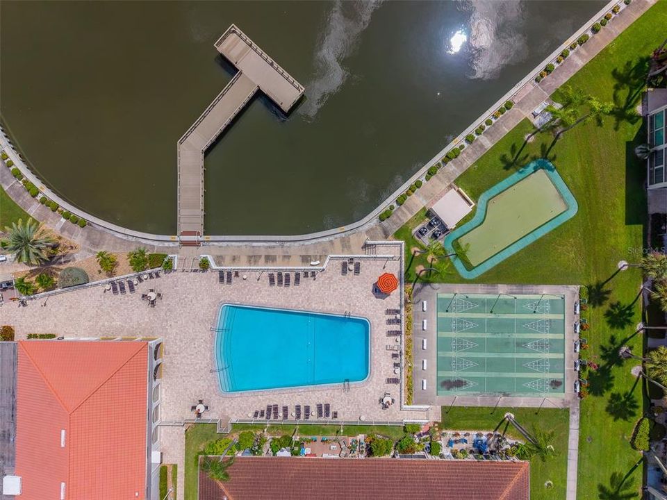 En Venta: $250,000 (2 camas, 2 baños, 1165 Pies cuadrados)