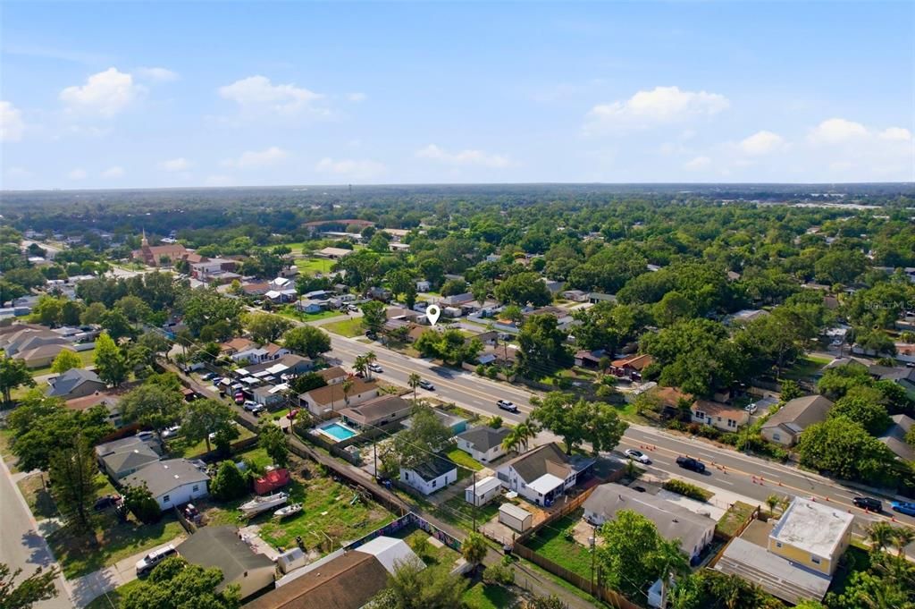 En Venta: $449,000 (4 camas, 3 baños, 1612 Pies cuadrados)