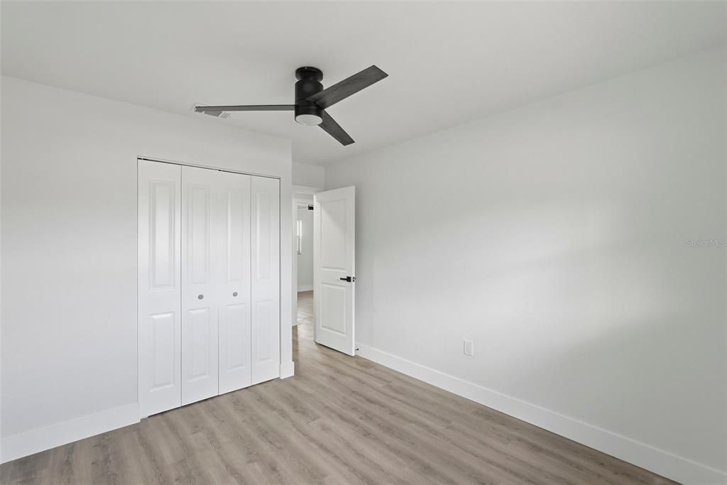 En Venta: $449,000 (4 camas, 3 baños, 1612 Pies cuadrados)