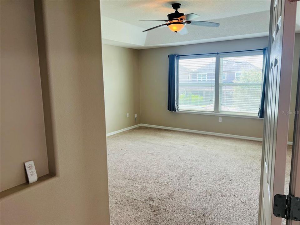 В аренду: $3,600 (5 спален, 3 ванн, 2964 Квадратных фут)