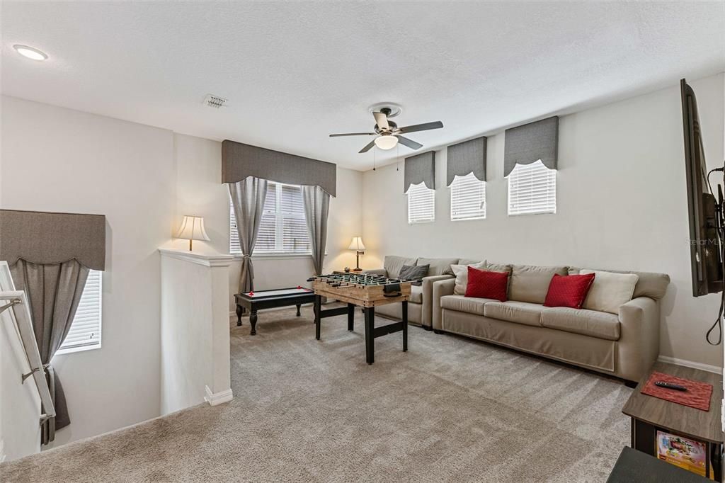 En Venta: $535,000 (4 camas, 3 baños, 2580 Pies cuadrados)