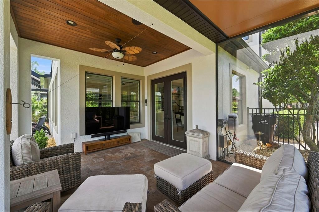 For Sale: $875,000 (4 beds, 2 baths, 3406 Square Feet)