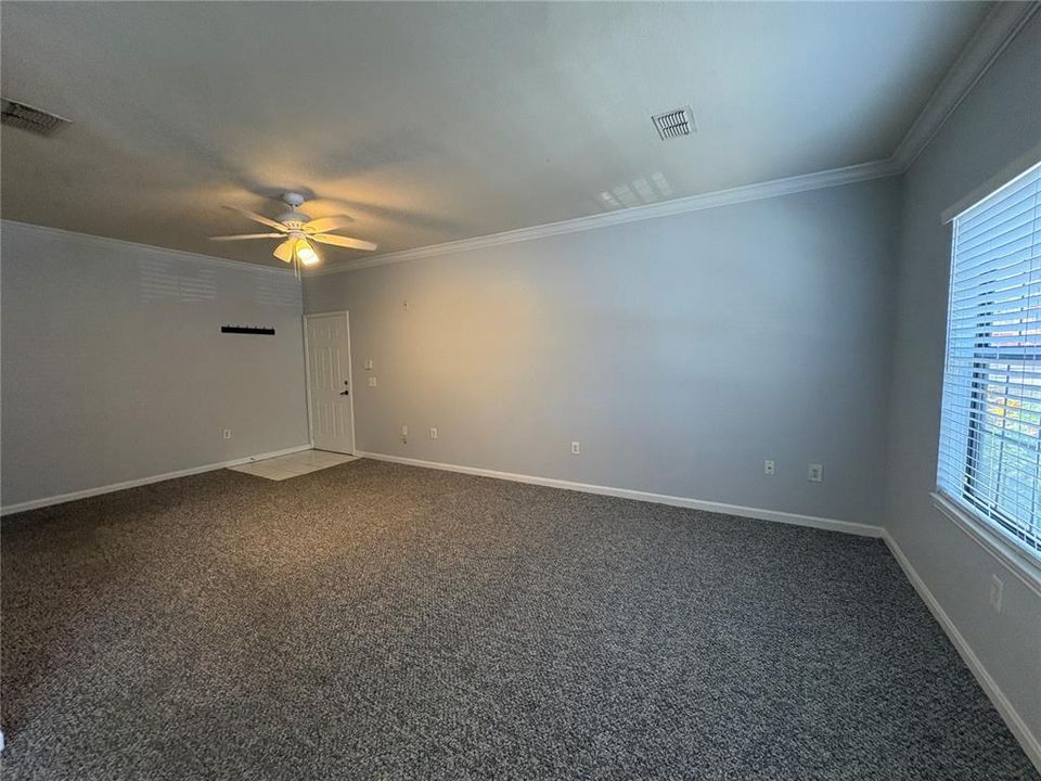 For Rent: $1,950 (3 beds, 2 baths, 1350 Square Feet)
