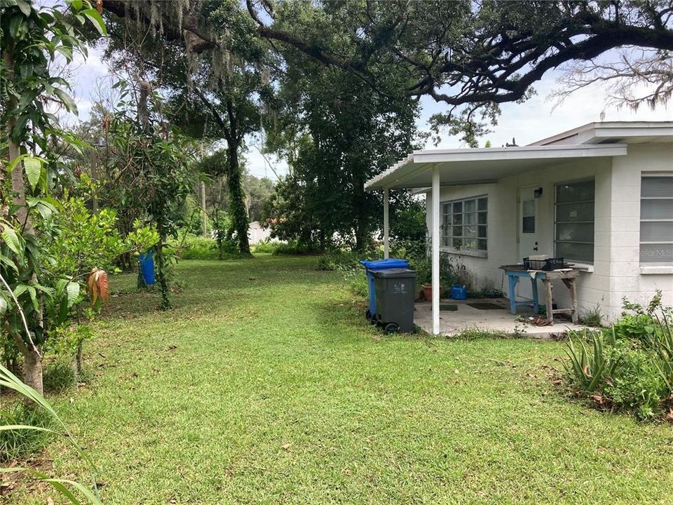 En Venta: $395,000 (3 camas, 2 baños, 1685 Pies cuadrados)