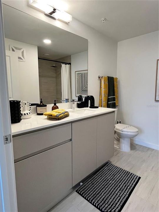 В аренду: $1,450 (1 спален, 1 ванн, 750 Квадратных фут)