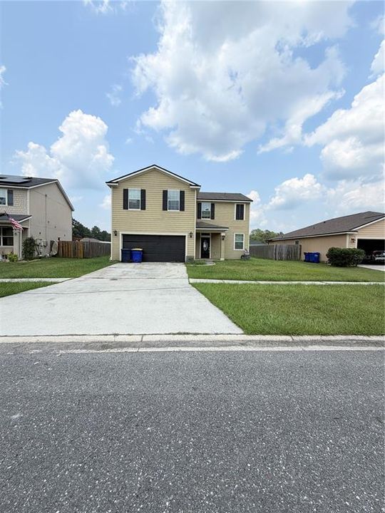For Sale: $292,500 (4 beds, 2 baths, 2352 Square Feet)