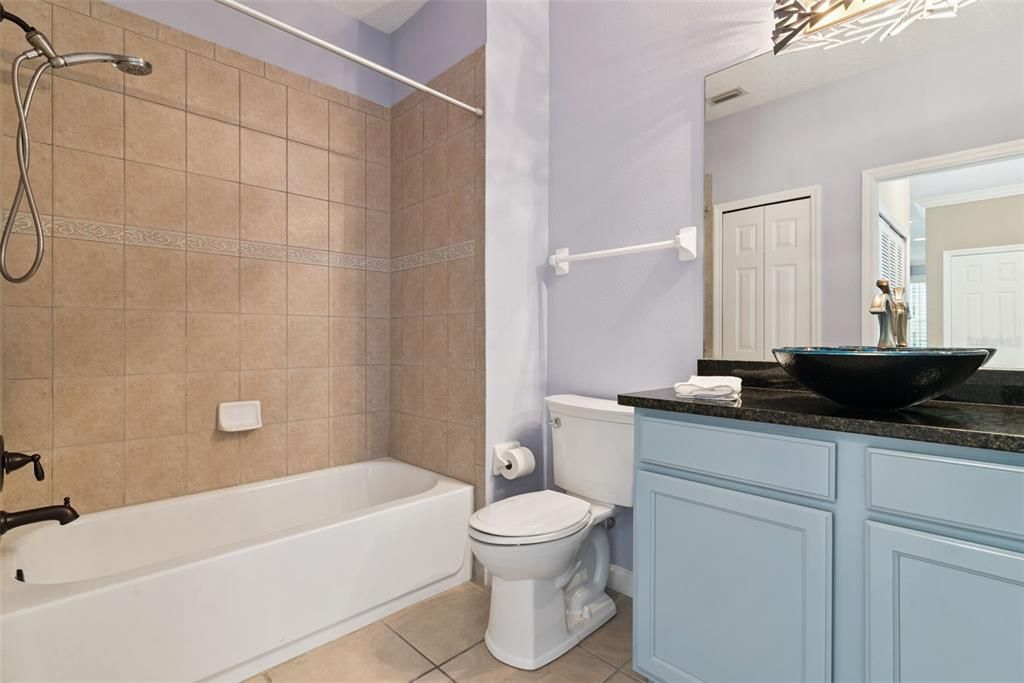 На продажу: $499,900 (2 спален, 2 ванн, 1434 Квадратных фут)