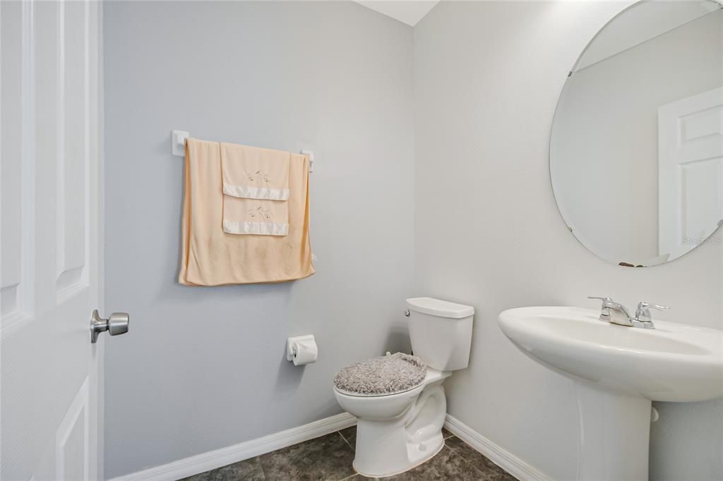 For Sale: $459,995 (4 beds, 2 baths, 2338 Square Feet)