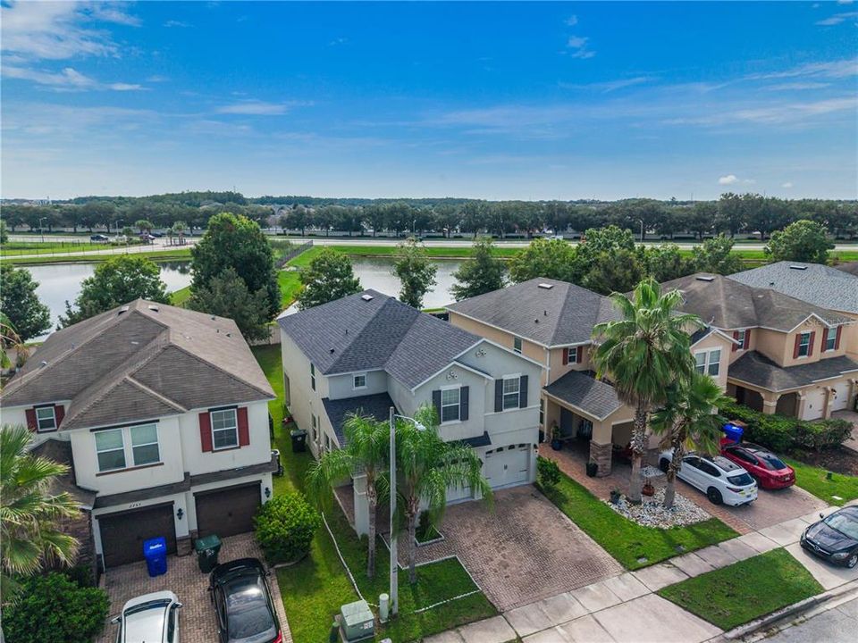 For Sale: $459,995 (4 beds, 2 baths, 2338 Square Feet)
