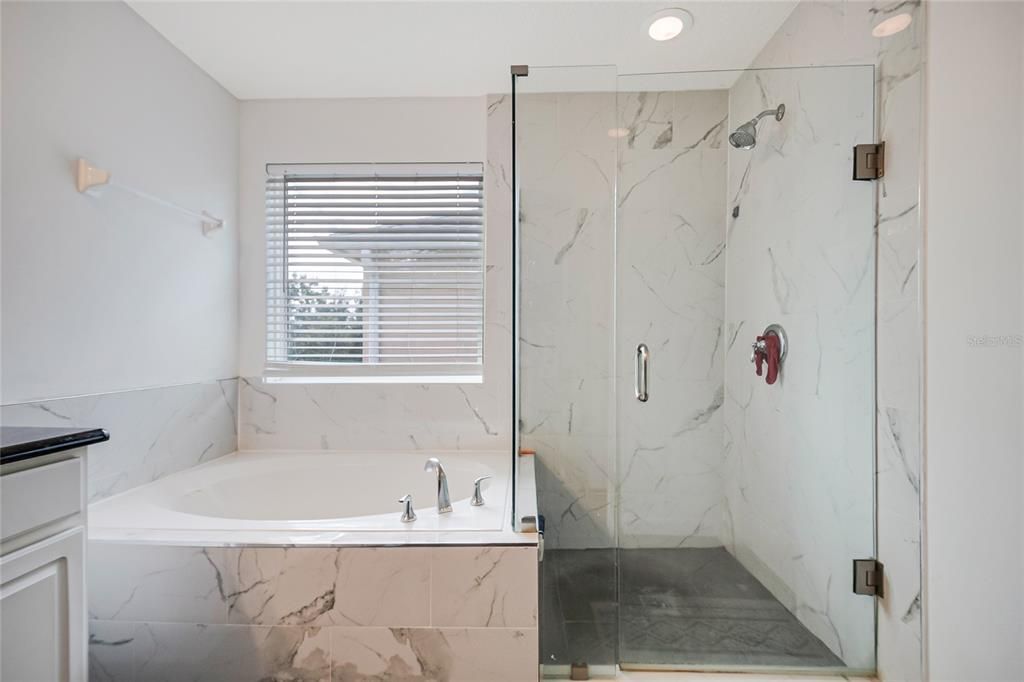 For Sale: $459,995 (4 beds, 2 baths, 2338 Square Feet)