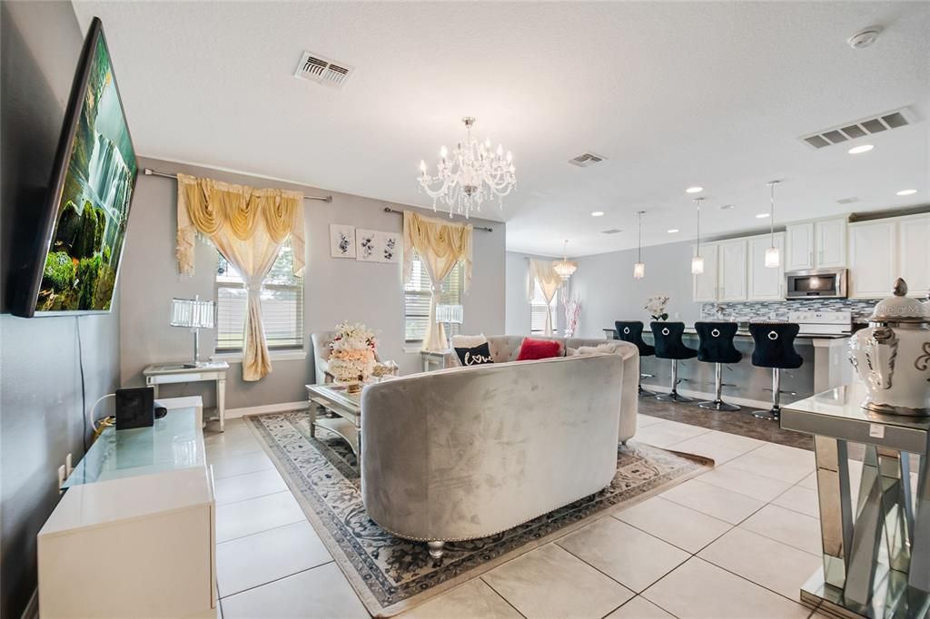 For Sale: $459,995 (4 beds, 2 baths, 2338 Square Feet)