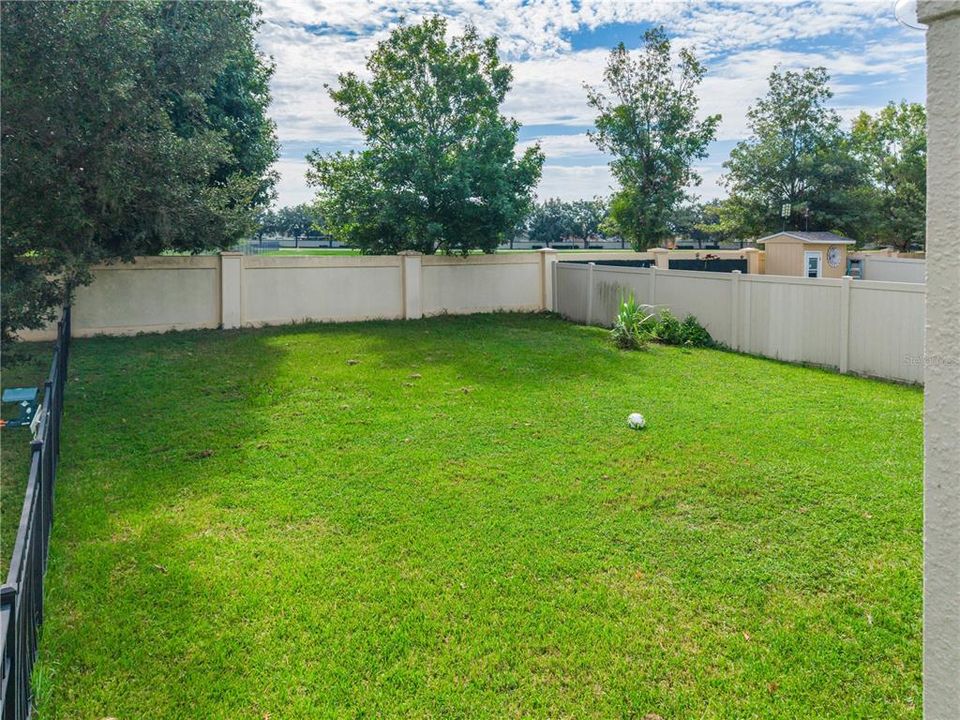 For Sale: $459,995 (4 beds, 2 baths, 2338 Square Feet)