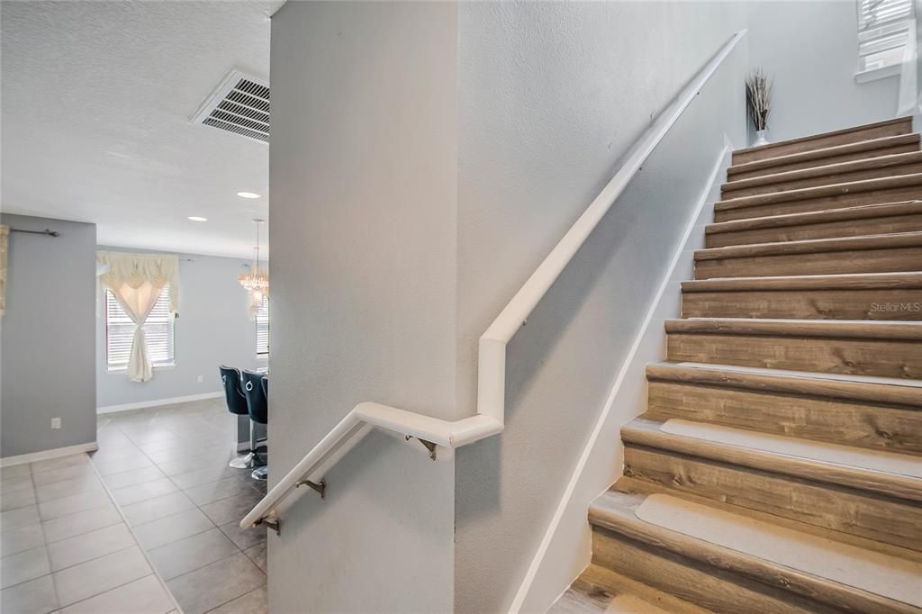 For Sale: $459,995 (4 beds, 2 baths, 2338 Square Feet)