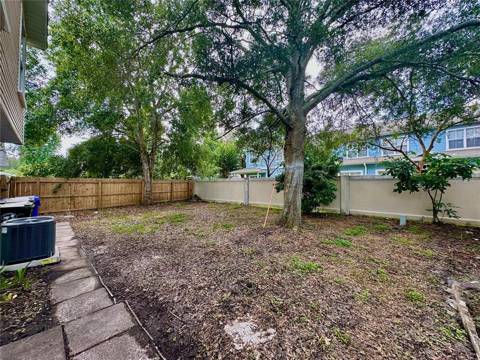For Rent: $2,295 (3 beds, 2 baths, 1393 Square Feet)