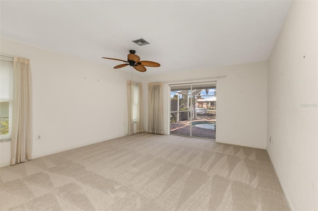 En Venta: $499,000 (3 camas, 2 baños, 1970 Pies cuadrados)