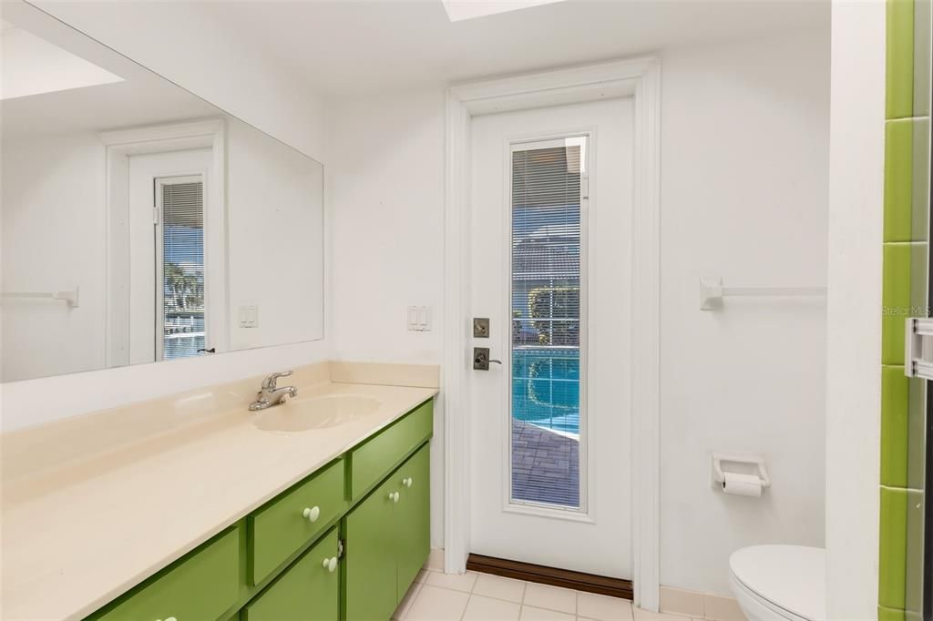 En Venta: $499,000 (3 camas, 2 baños, 1970 Pies cuadrados)