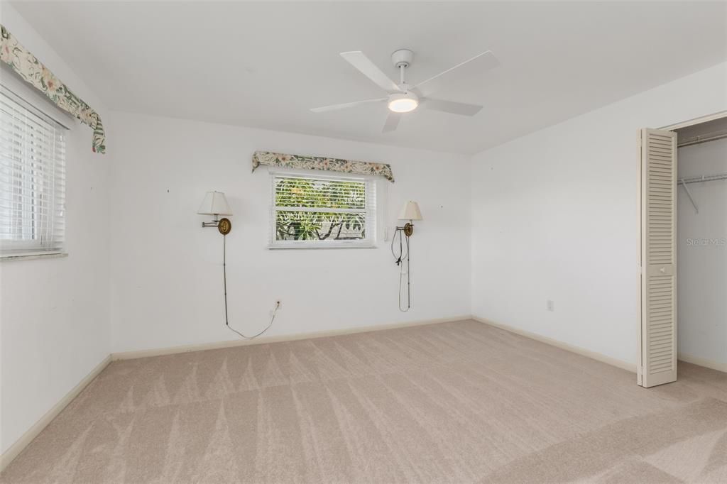 En Venta: $499,000 (3 camas, 2 baños, 1970 Pies cuadrados)