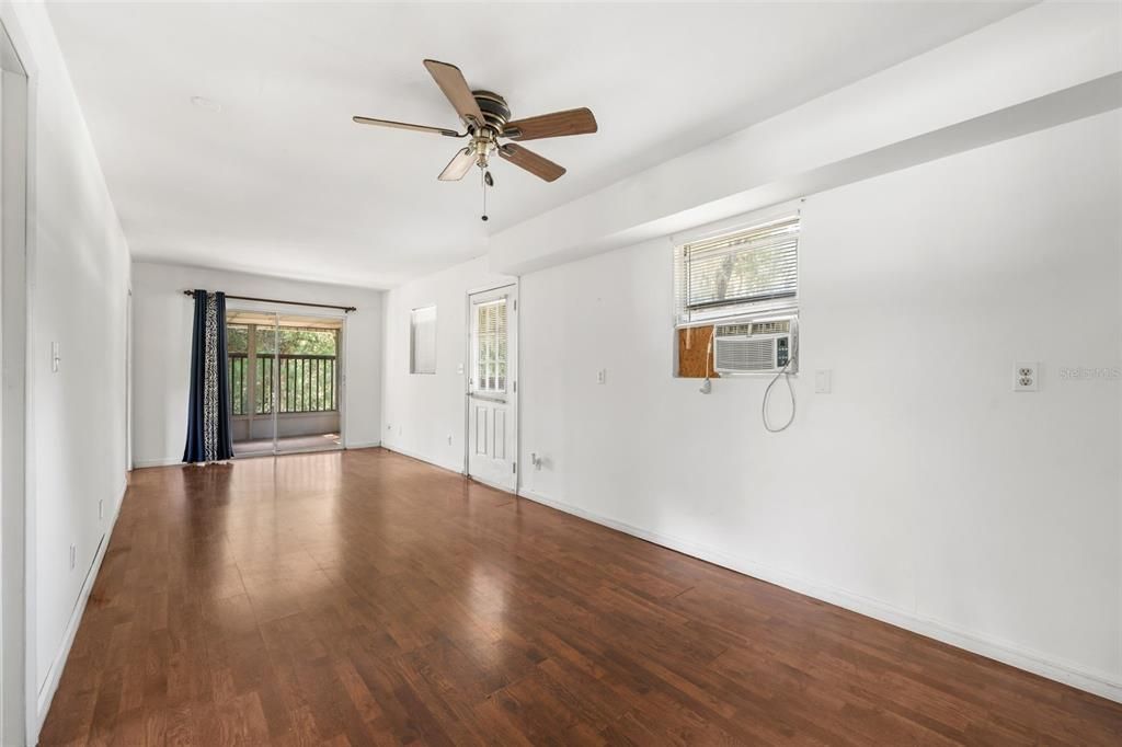 Activo con contrato: $135,000 (2 camas, 1 baños, 800 Pies cuadrados)