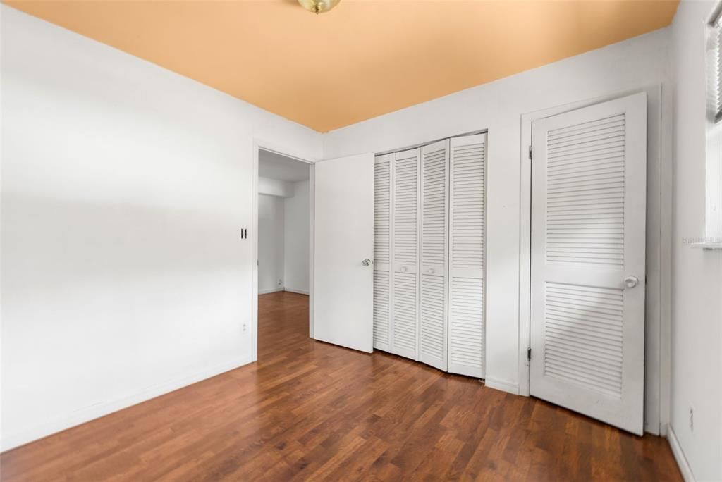 Activo con contrato: $135,000 (2 camas, 1 baños, 800 Pies cuadrados)