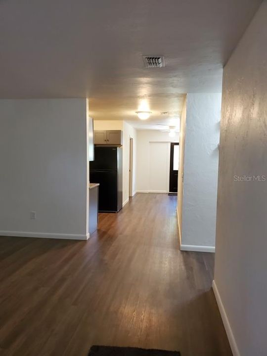 For Rent: $1,875 (3 beds, 2 baths, 1275 Square Feet)