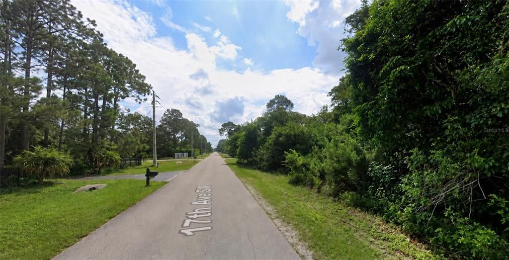 待售: $549,999 (2.73 acres)
