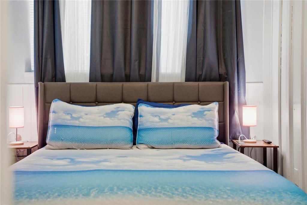 En Venta: $2,690,000 (6 camas, 4 baños, 2050 Pies cuadrados)