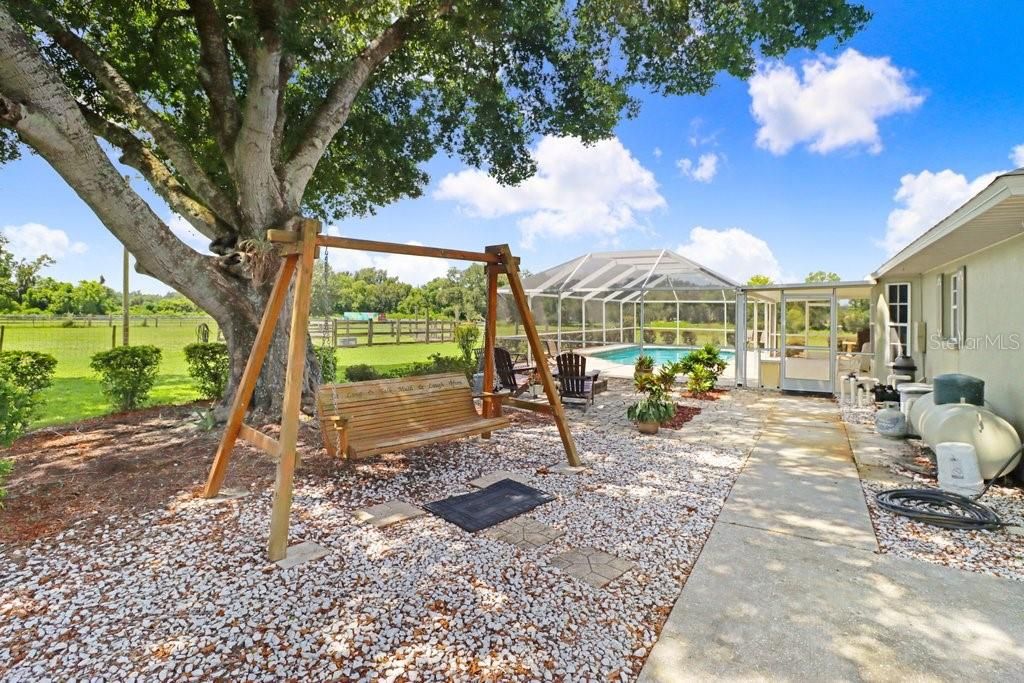 En Venta: $900,000 (4 camas, 3 baños, 2599 Pies cuadrados)