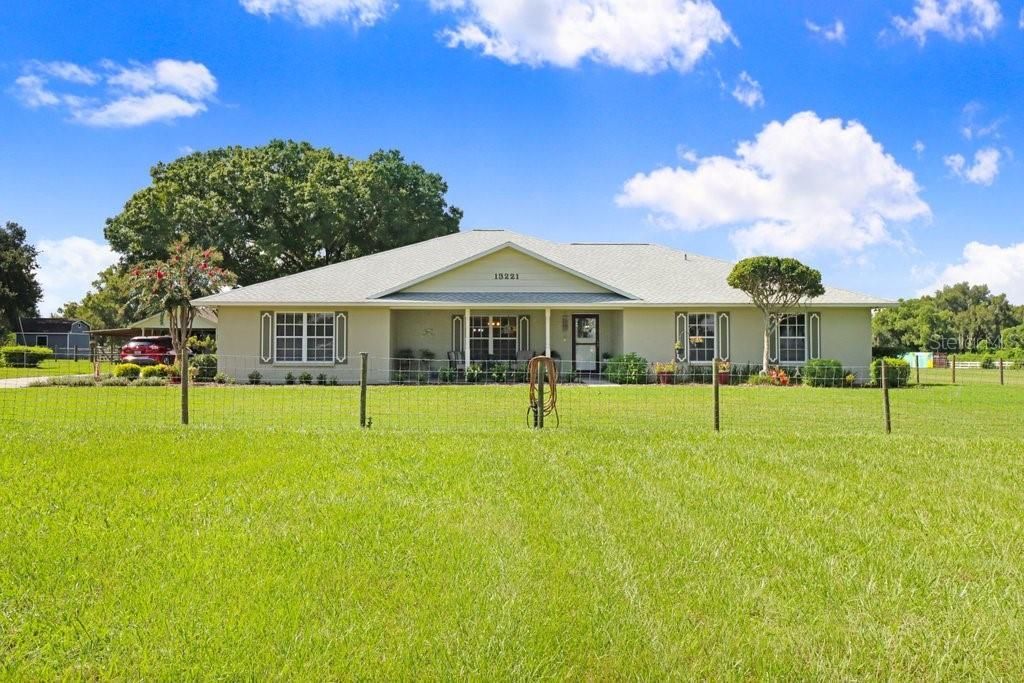 En Venta: $900,000 (4 camas, 3 baños, 2599 Pies cuadrados)