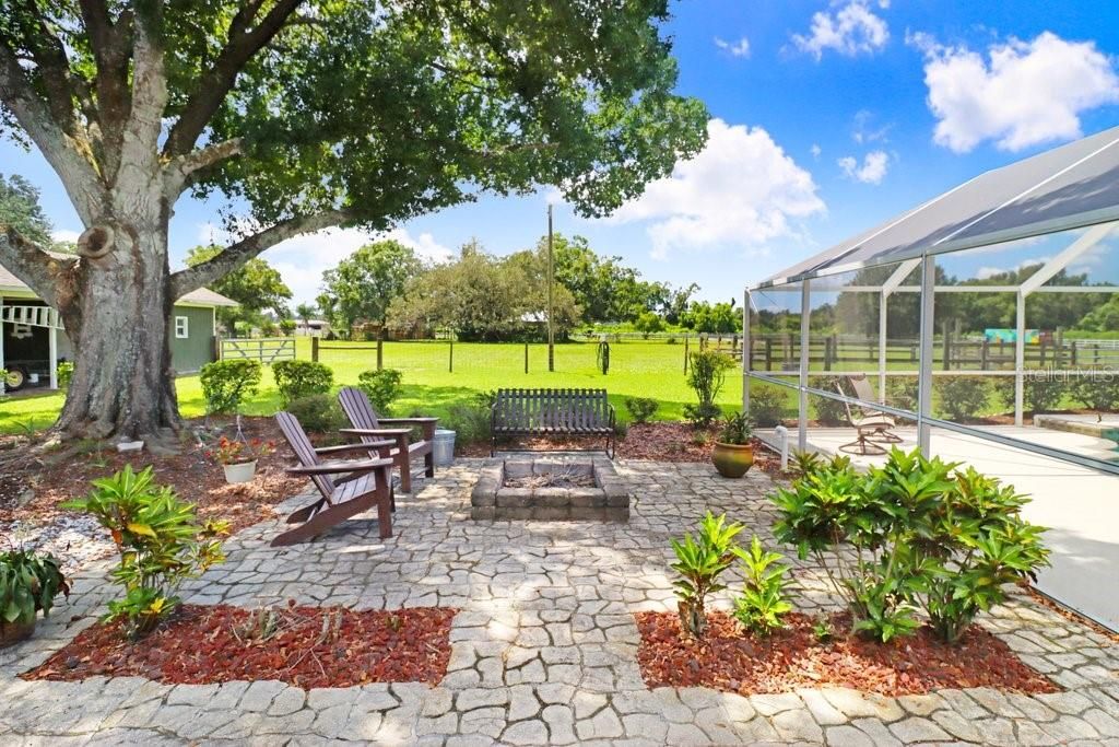 En Venta: $900,000 (4 camas, 3 baños, 2599 Pies cuadrados)