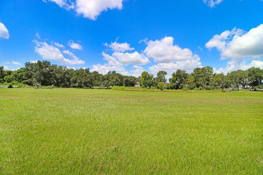 En Venta: $900,000 (4 camas, 3 baños, 2599 Pies cuadrados)
