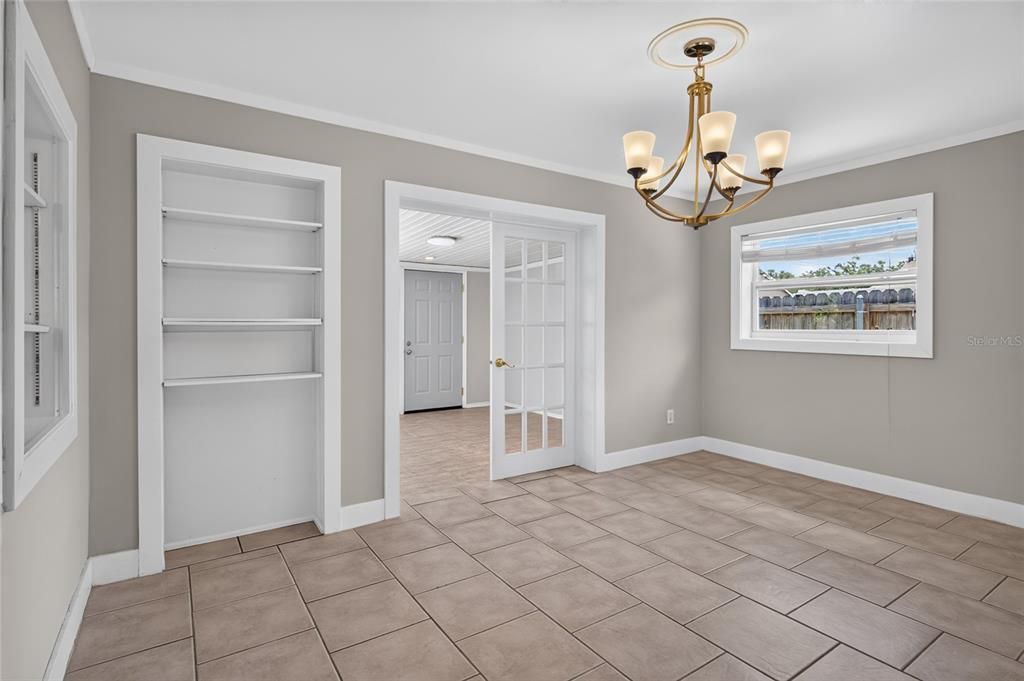 На продажу: $389,000 (3 спален, 2 ванн, 1622 Квадратных фут)