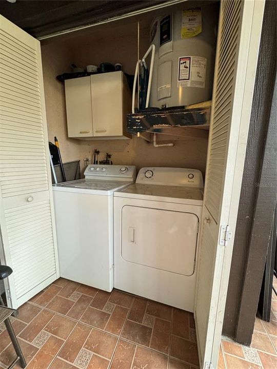 For Rent: $1,600 (3 beds, 2 baths, 1037 Square Feet)