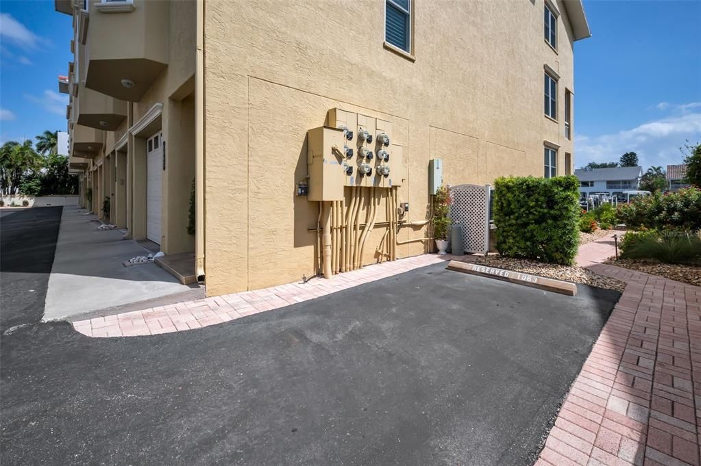 En Venta: $1,225,000 (3 camas, 3 baños, 2215 Pies cuadrados)