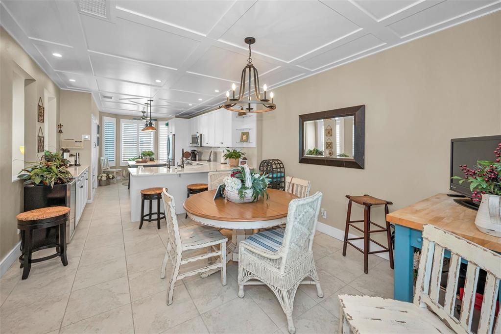 En Venta: $1,225,000 (3 camas, 3 baños, 2215 Pies cuadrados)