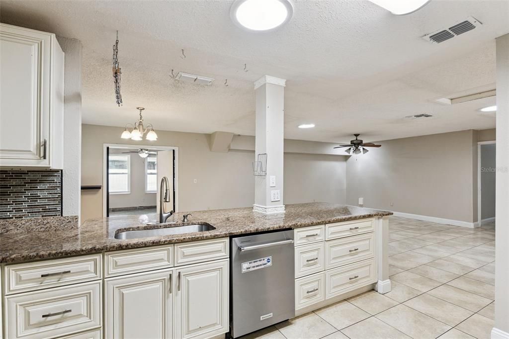 For Sale: $559,000 (4 beds, 2 baths, 2255 Square Feet)