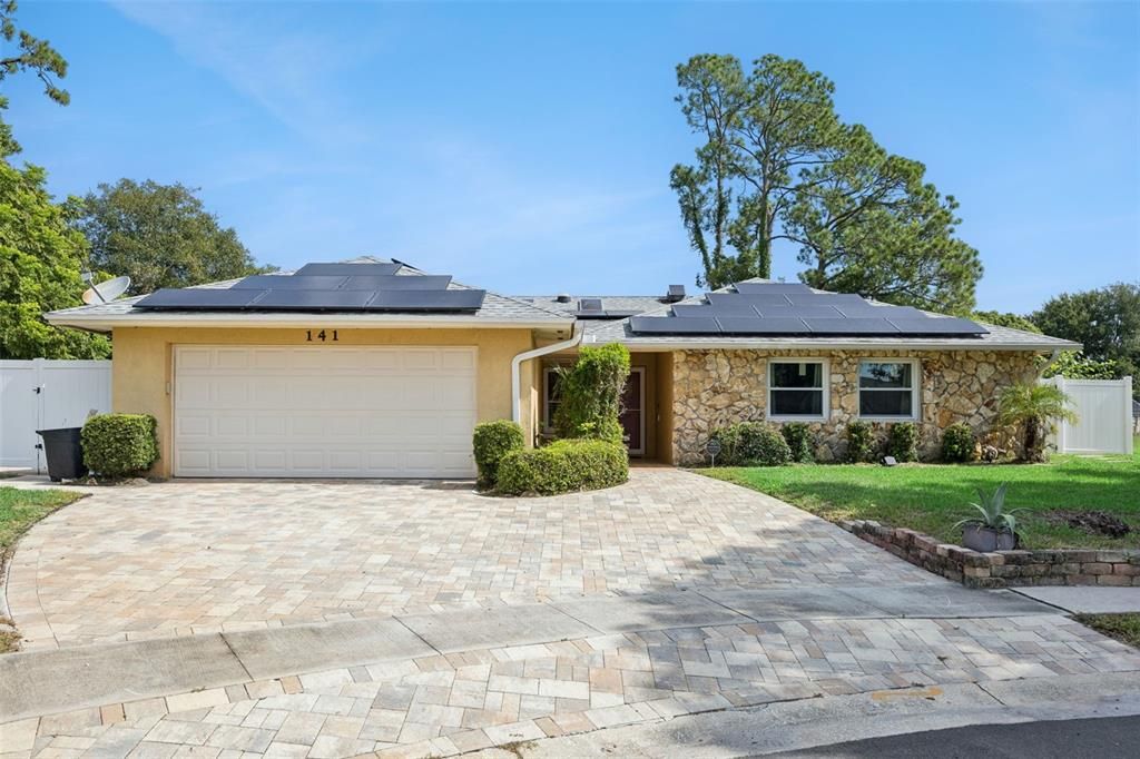For Sale: $559,000 (4 beds, 2 baths, 2255 Square Feet)