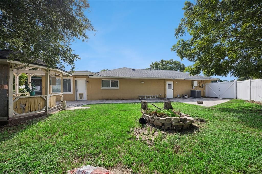 For Sale: $559,000 (4 beds, 2 baths, 2255 Square Feet)
