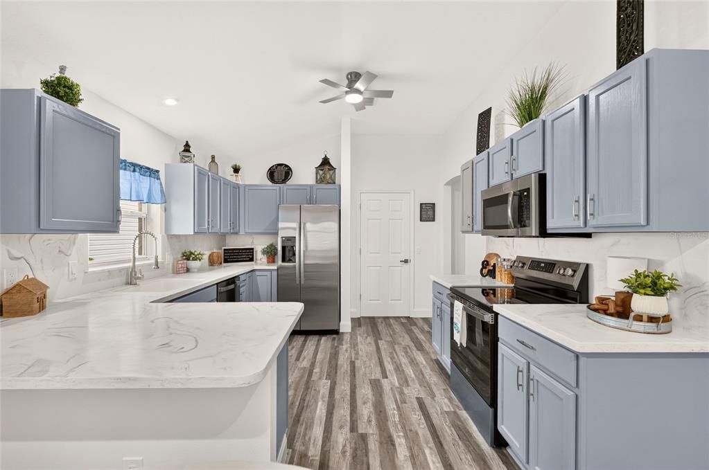 For Sale: $395,000 (3 beds, 2 baths, 1560 Square Feet)